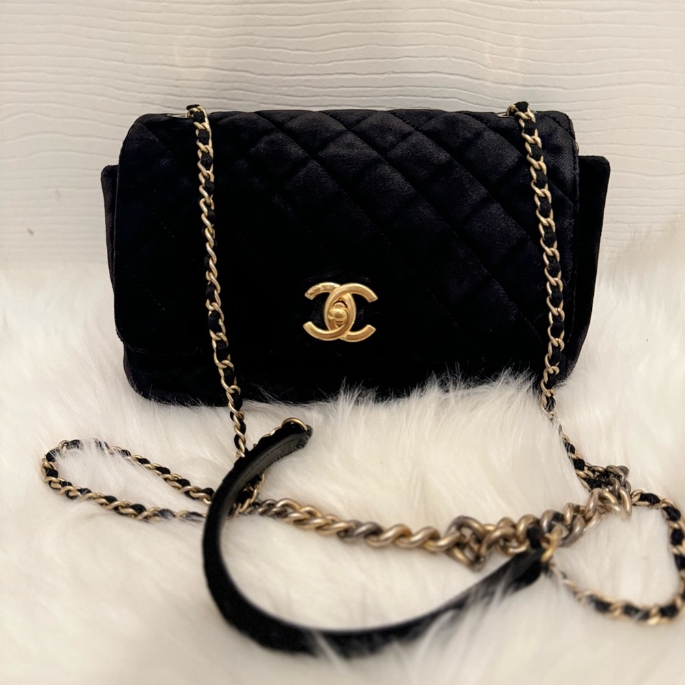 CHANEL Velvet Quilted Small Camellia Flap Black